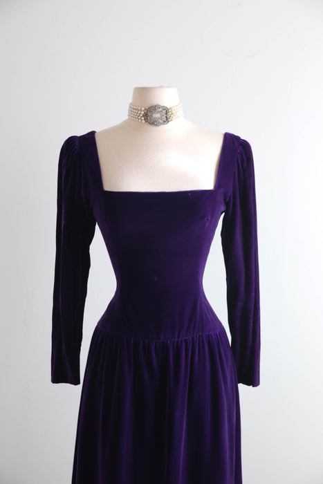 Exquisite Vintage Oscar de la Renta Aubergine Velvet Evening Dress / S