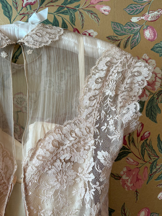 Exquisite 1950's Demi Couture Blush Shell Pink Chantilly Lace Party Dress / SM