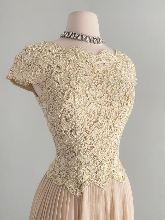 Lovely 1960's Carlye Soutache Lace Cocktail Bridal Dress / Small