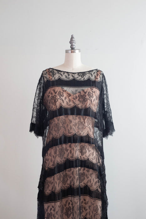 Exquisite 1920's Black French Lace Flapper Era Evening Dress / M