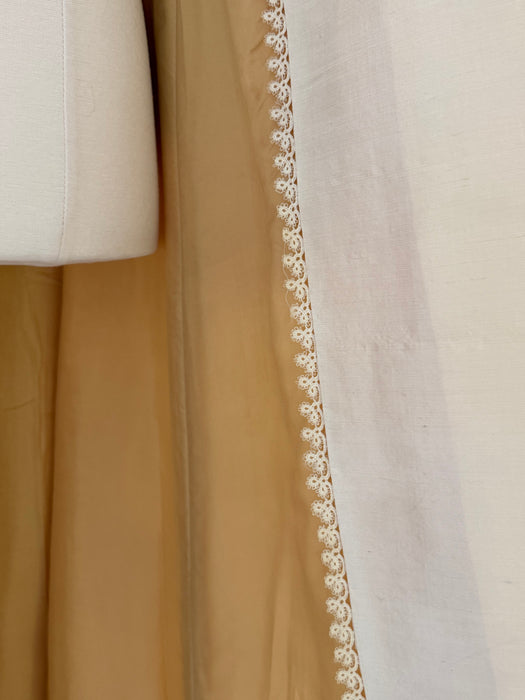Elegant 1960's Ivory Pearl Shantung Silk Couture Evening Coat / SM