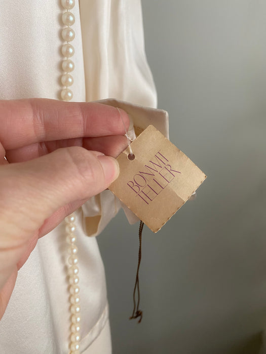 Pristine 1970's Valentino Ivory Silk Blouse With Peter Pan Collar NOS / Small