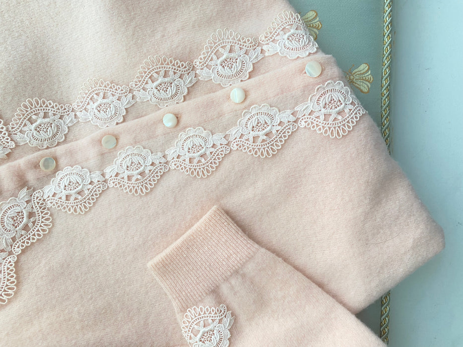 Pretty Baby Soft 1950's Lambswool Cardigan With Lace Applique / XS