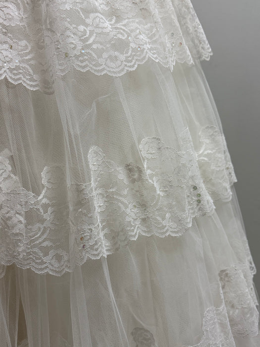 Breathtaking 1950's Sweetheart Lace Wedding Gown / S