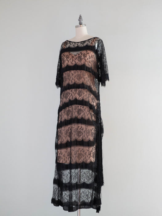 Exquisite 1920's Black French Lace Flapper Era Evening Dress / M