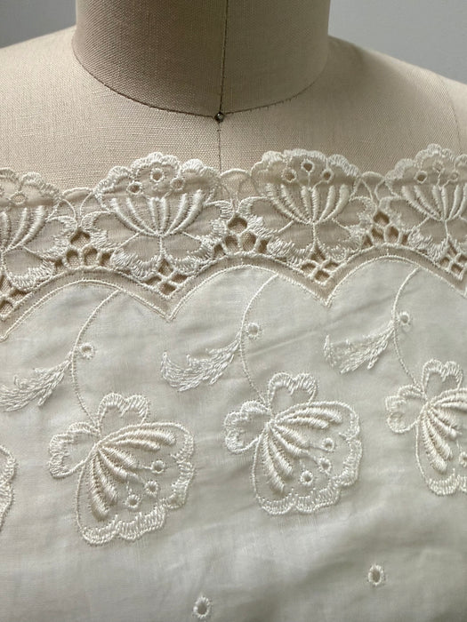 Beautiful 1950's Cotton Eyelet Tea Length Wedding Dress With Scalloped Hem / XS