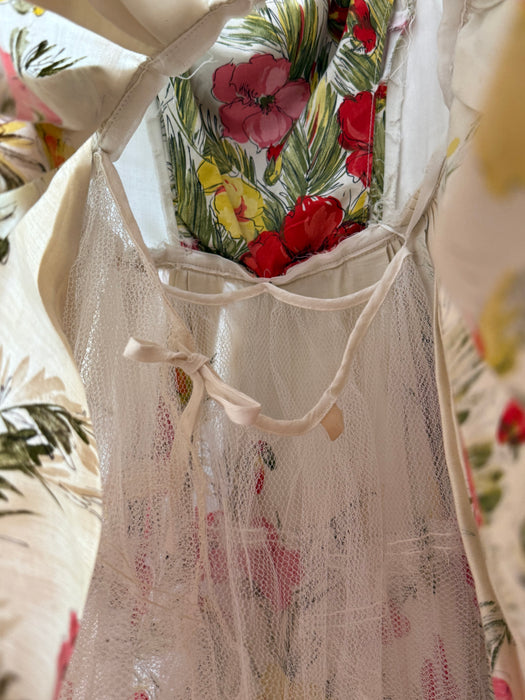 Gorgeous Late 1950's Birds & Flowers Polished Cotton Party Dress / SM