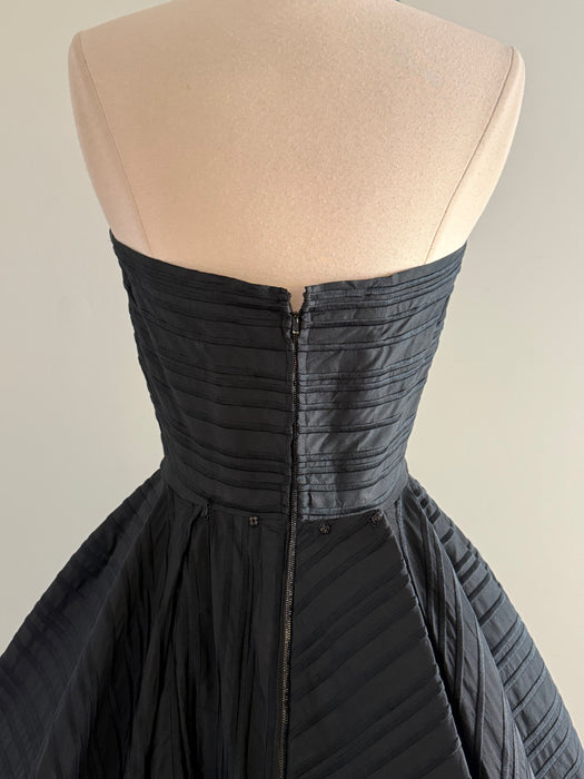 Exquisite 1950s Black Silk Couture Sculptural Halter Evening Dress / XS