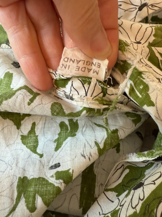 Fabulous 1950's Horrockses Cotton Daisy Print Day Dress With Pockets! / SM