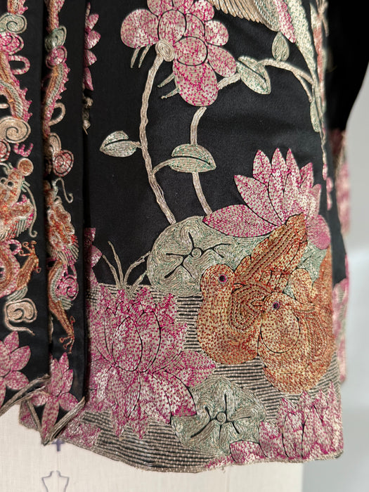 Stunning 1930's Chinese Embroidered Silk Wedding Jacket / XS