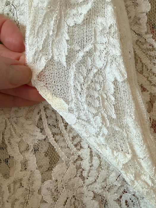 Elegant 1930's Ivory Lace Wedding Coat With Long Train / S