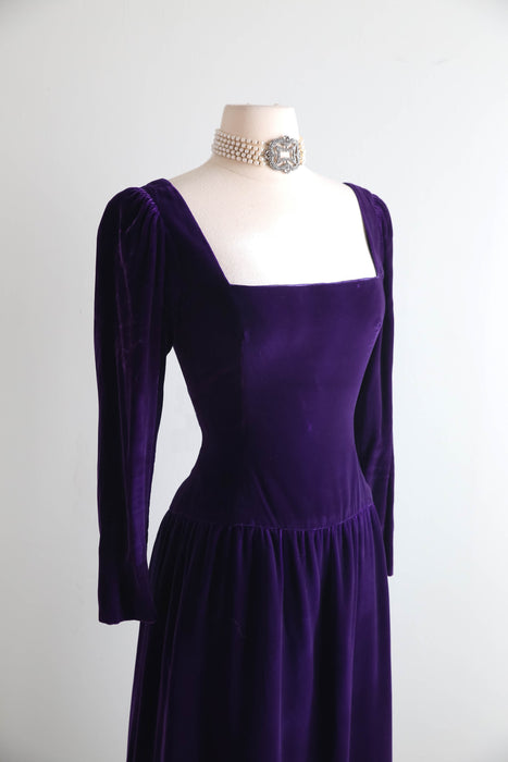 Exquisite Vintage Oscar de la Renta Aubergine Velvet Evening Dress / S