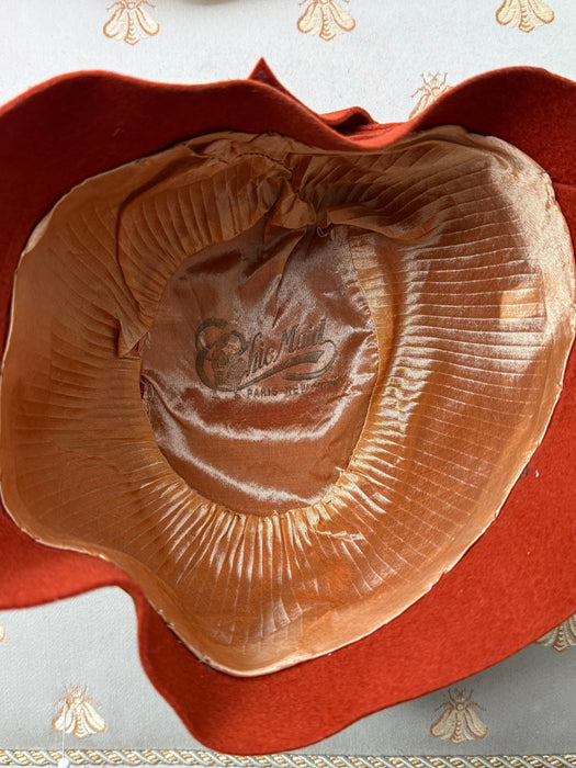 Rare 1920's Russet Felt Cloche Hat By Chic Maid / 22"