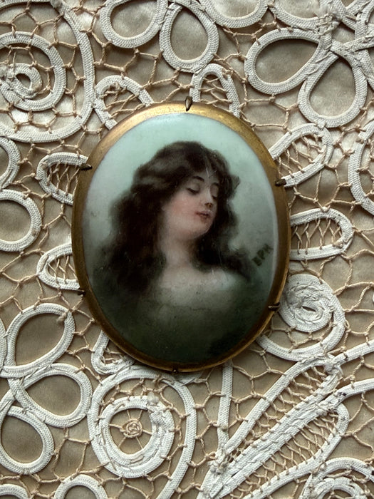 Stunning Antique Art Nouveau Hand Painted Portrait Brooch