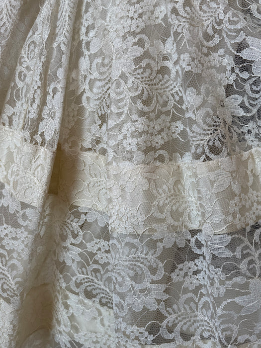 Classic Late 1950's Ivory Lace Cupcake Wedding Dress / S