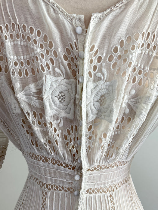 Exquistie Rose Embroidered 1900's Edwardian Cotton Wedding Dress / XS
