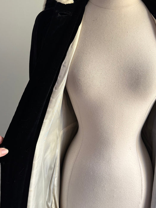 Old Hollywood 1930's Black Velvet Hooded Evening Coat With Ermine Trim / Small