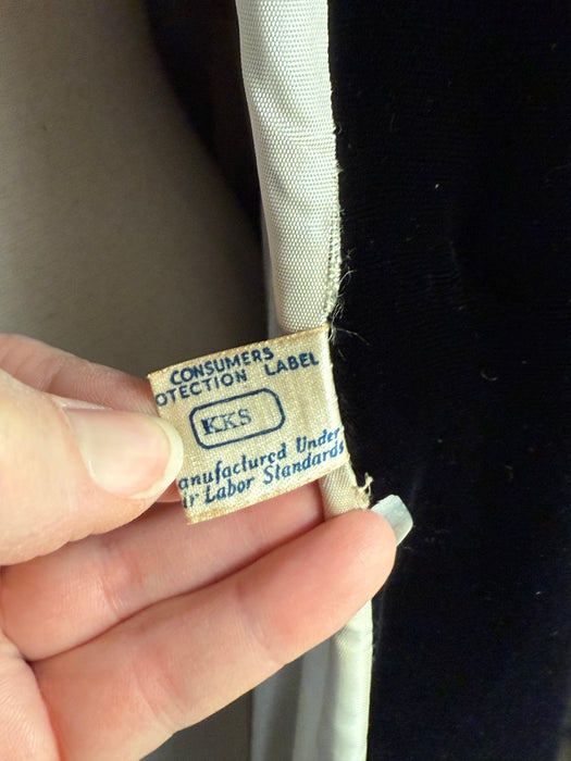 Old Hollywood 1930's Black Velvet Hooded Evening Coat With Ermine Trim / Small