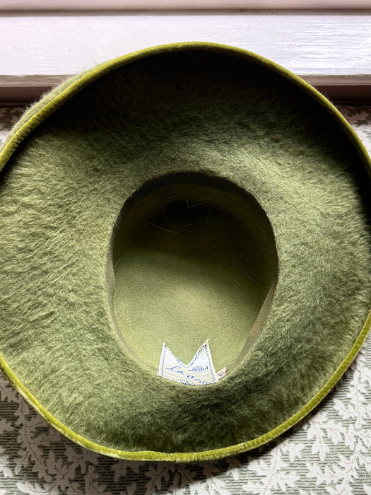 Wonderful 1950's Lazarus Paris-Cincinnati Chartreuse Felt Hat With Velvet Rosettes / 22