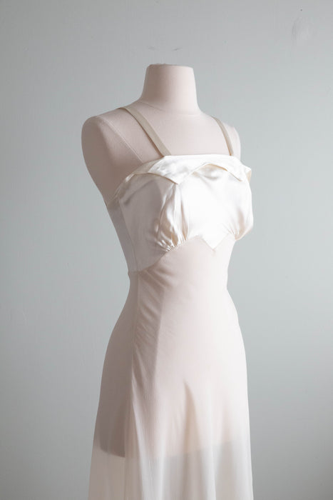 Old Hollywood Glamour 1930's Ivory Chiffon Bias Cut Evening Gown & Jac Xtabay Vintage Old Hollywood Glamour 1930's Ivory Chiffon Bias Cut Evening Gown & Jac Xtabay Vintage