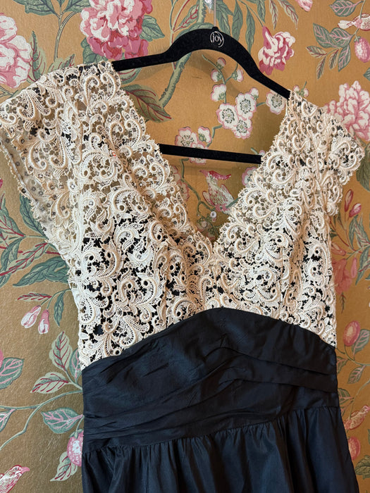 Exquisite Early 1950's Silk & Lace Evening Gown Attributed to Luna Karbo / SM