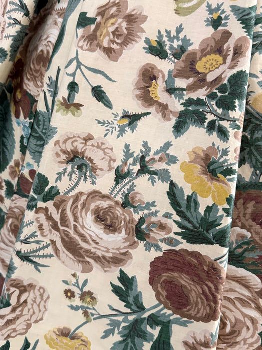 Fabulous 1950's Bucolic Floral Print Dress In Glossy Cotton Chintz / SM