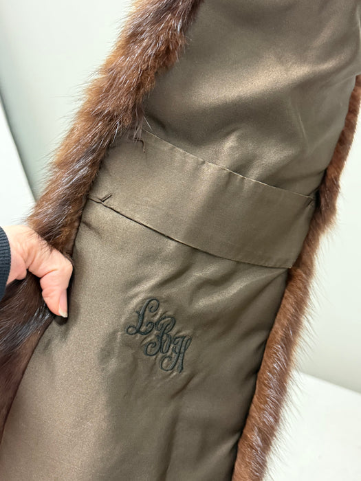 Gorgeous 1950's Extra Long Mahogany Mink Wrap / OS