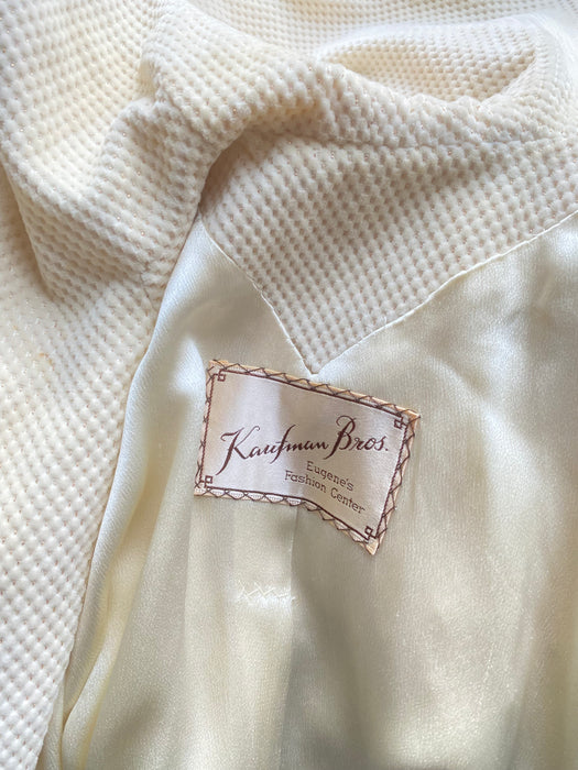 Glamorous 1950's Ivory Velvet Hooded Evening Coat / M