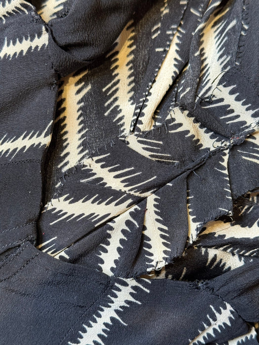 Attributed to Madame Grès “Zebra” Silk Evening Dress, circa 1938, Similar to the gown photographed by George Hoyningen-Huene for Harper’s Bazaar, worn by Lisa Fonssagrives/ S