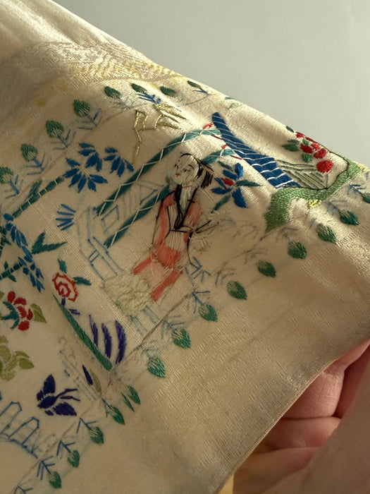 Exquisite Antique Hand Embroidered Silk Chinese Robe Circa 1900-1930 / M