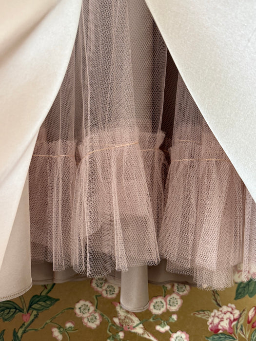 Gorgeous 1950's Oyster Taffeta Party Dress With Full Skirt / S