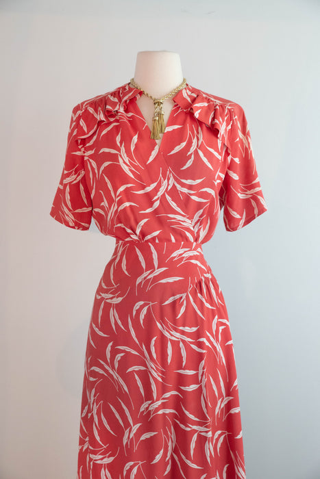 Glamorous 1940's Saybury Cold Rayon Dressing Gown In Coral Red / SM