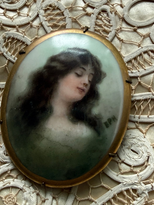 Stunning Antique Art Nouveau Hand Painted Portrait Brooch