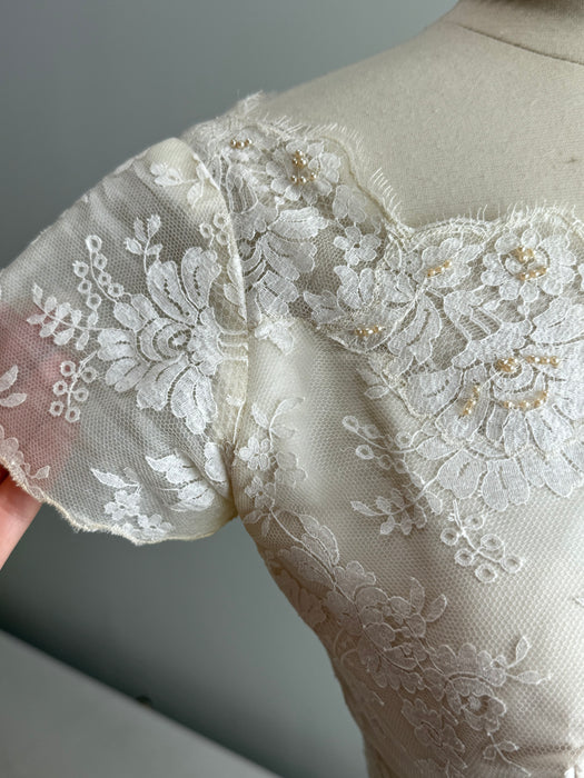 Fairytale 1950's Silk Organza Wedding Gown With Lace & Pearls / XS