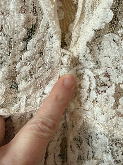 Elegant 1930's Ivory Lace Wedding Coat With Long Train / S