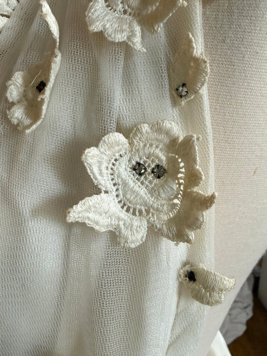 Ethereal 1950's Ivory Tulle Halter Dress With Lace Appliqués / XS