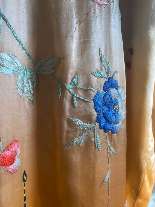 Gorgeous Antique Silk Kimono Orange Ombre Dye With Hand Embroidery / OS