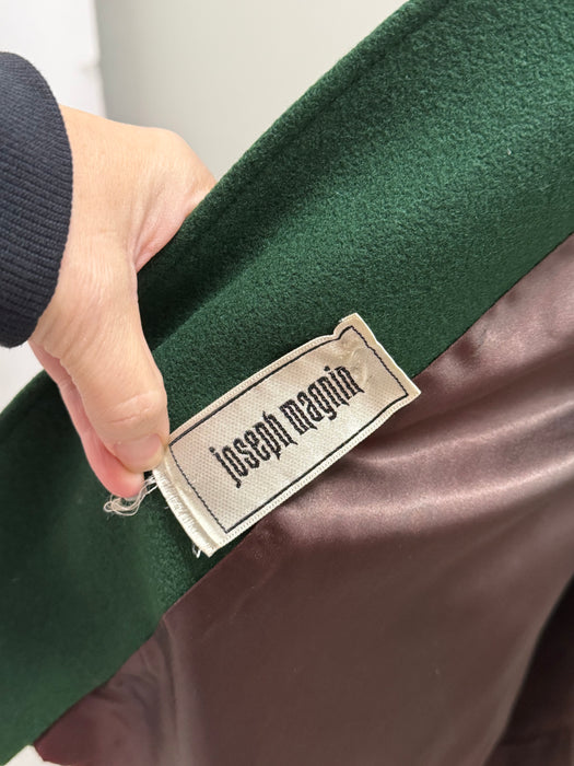 Fabulous 1970's Wool Cape In Evergreen Wool By Peabody House For Joseph Magnin / M