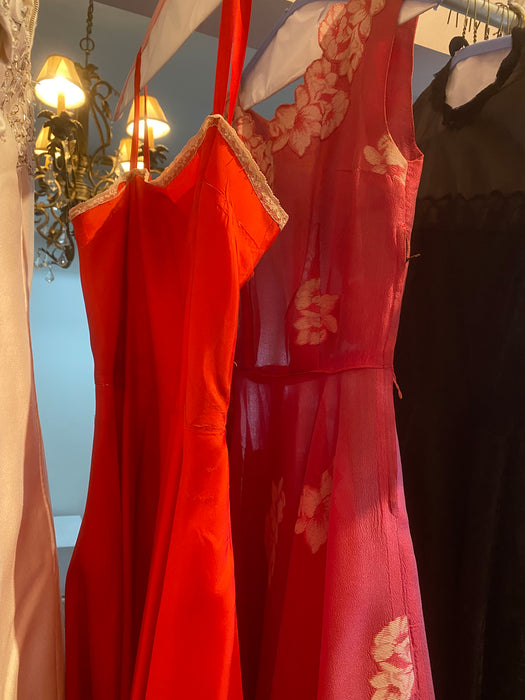 Stunning 1950's Camellia Red Silk Cocktail Dress / Small