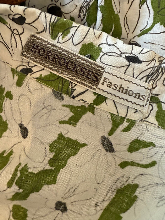 Fabulous 1950's Horrockses Cotton Daisy Print Day Dress With Pockets! / SM