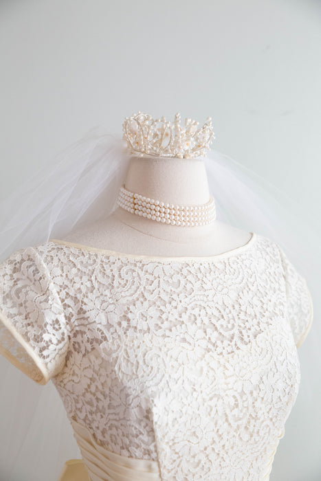 Quintessential 1950’s Vanilla Cupcake Tea Length Wedding Dress By Lorie Deb / Petite XS