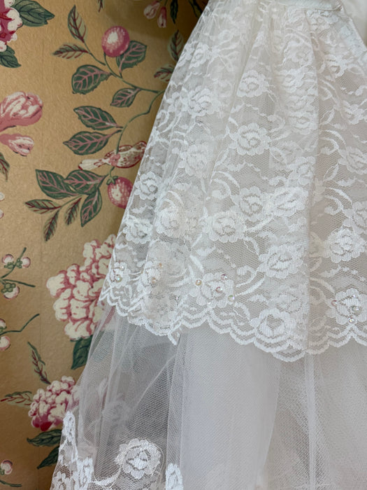 Breathtaking 1950's Sweetheart Lace Wedding Gown / S