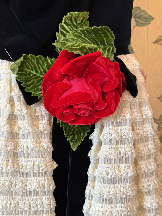 Elegant Early 1960's Evening Gown In Black Velvet & Tiered Lace / XS