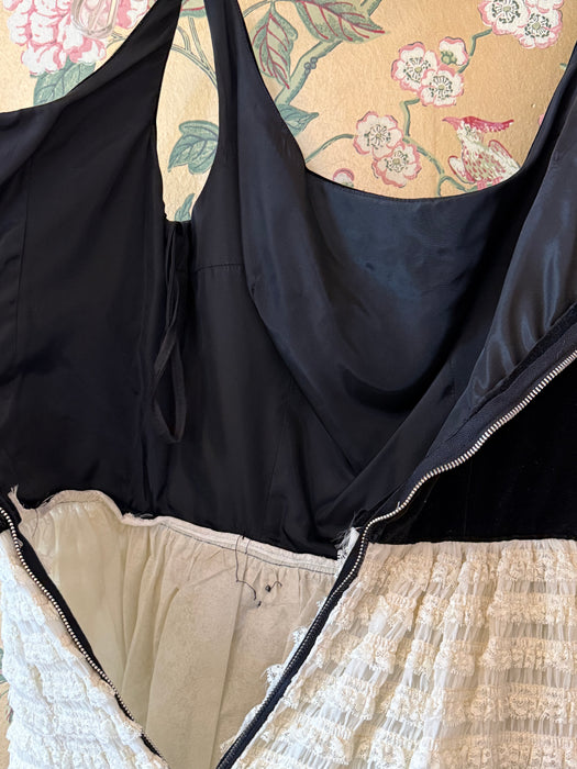 Elegant Early 1960's Evening Gown In Black Velvet & Tiered Lace / XS