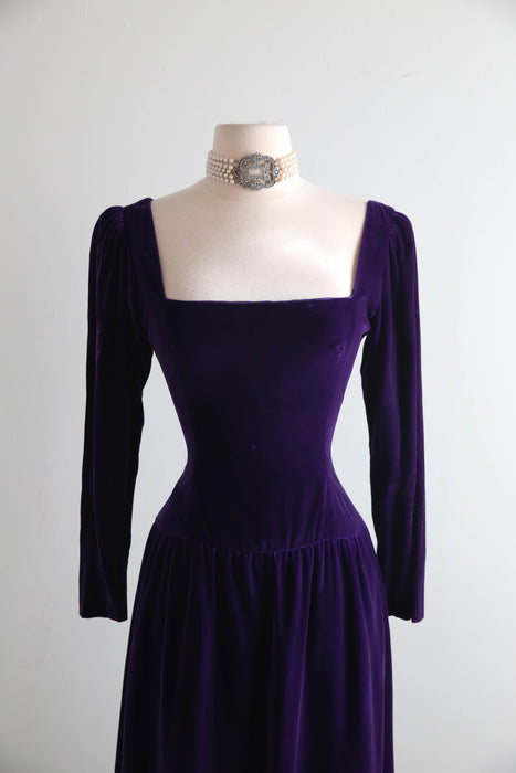 Exquisite Vintage Oscar de la Renta Aubergine Velvet Evening Dress / S
