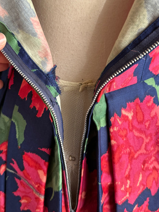 Gorgeous Late 1950's Midnight Blue Floral Print Cocktail Dress In Polished Cotton / M