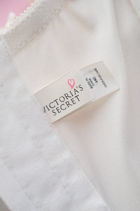Vintage 1990's Ivory Silk & Lace Strapless Bustier Top by Victoria's Secret / 34C