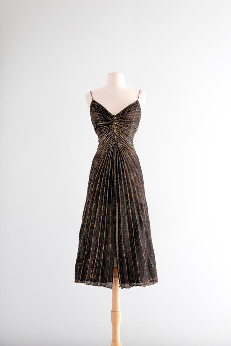 DAZZLING 1970's Marilyn Monroe Black & Gold Lurex Accordion Pleated Pa Xtabay Vintage DAZZLING 1970's Marilyn Monroe Black & Gold Lurex Accordion Pleated Pa Xtabay Vintage
