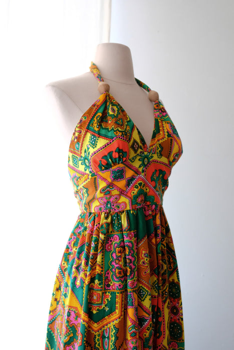 Super Rad Kaleidoscopic 1970's Halter Full Length Dress / Sz S Xtabay Vintage Super Rad Kaleidoscopic 1970's Halter Full Length Dress / Sz S Xtabay Vintage