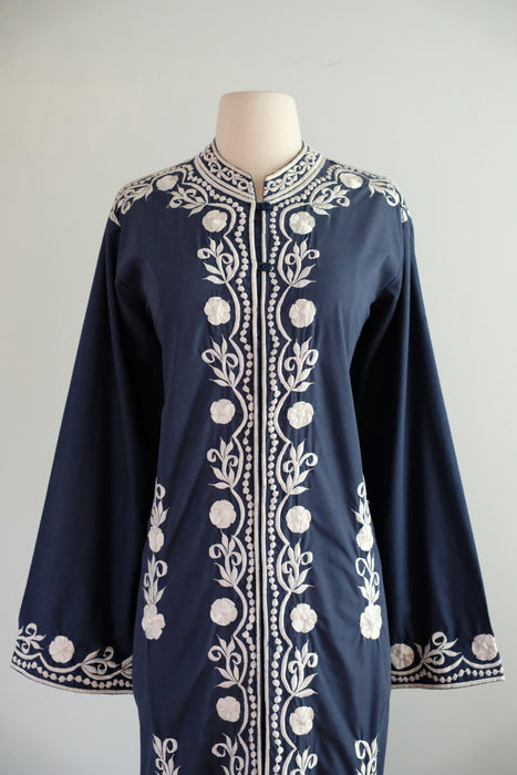 Vintage 1970's Navy & Ivory Embroidered Cotton Kaftan / L